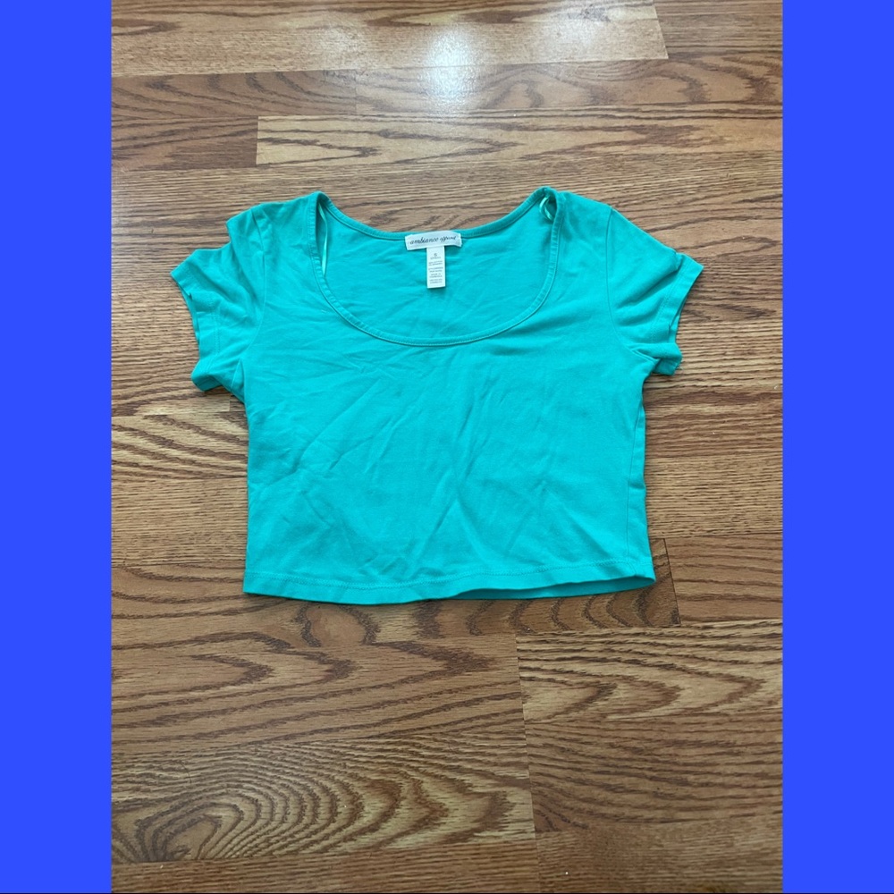 Crop top